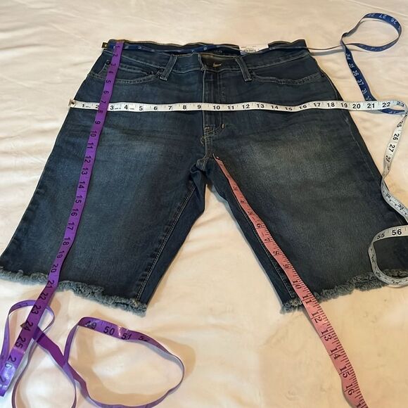 Sonoma Men’s Jean Shorts size 32 Slim Blue Denim Fringe Hem 5 Pockets Med Wash - Picture 6 of 8